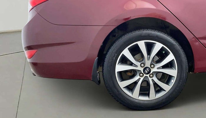 2013 Hyundai Verna FLUIDIC 1.6 CRDI SX, Diesel, Manual, 81,487 km, Right Rear Wheel
