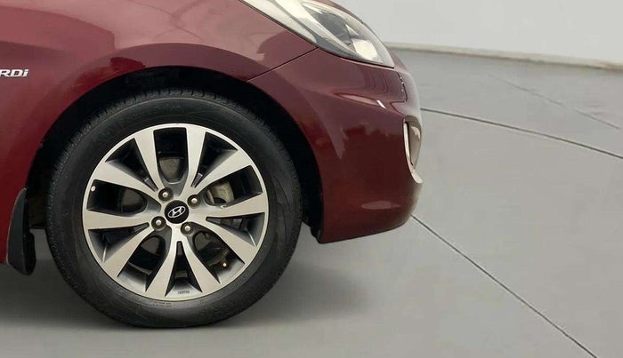 2013 Hyundai Verna FLUIDIC 1.6 CRDI SX, Diesel, Manual, 81,487 km, Right Front Wheel