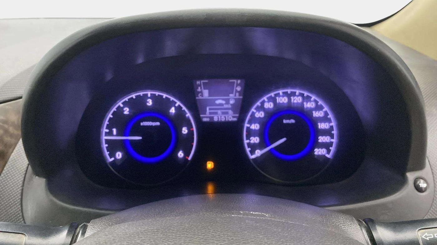 2013 Hyundai Verna FLUIDIC 1.6 CRDI SX, Diesel, Manual, 81,487 km, Odometer Image