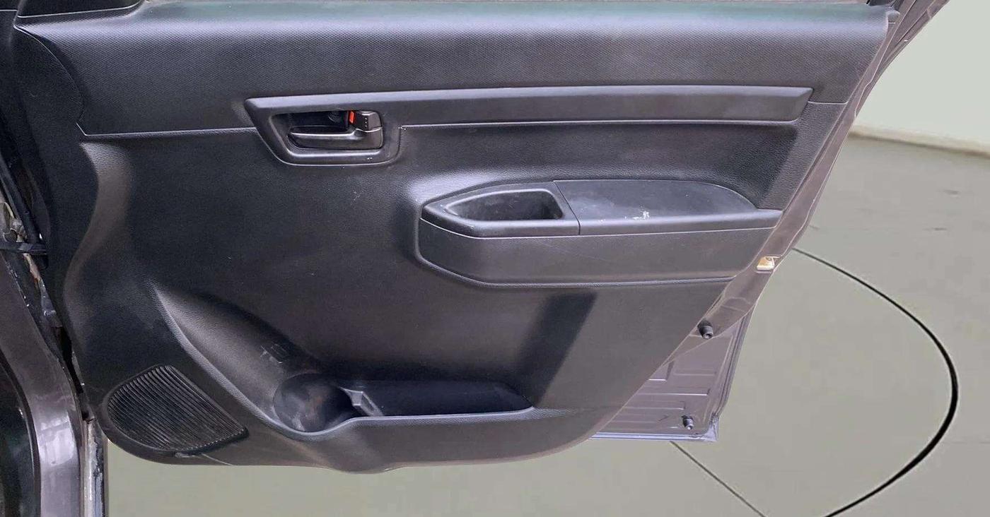2020 Maruti S PRESSO VXI+, Petrol, Manual, 70,143 km, Driver Side Door Panels Control
