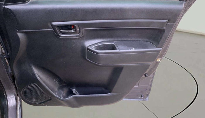 2020 Maruti S PRESSO VXI+, Petrol, Manual, 70,089 km, Driver Side Door Panels Control