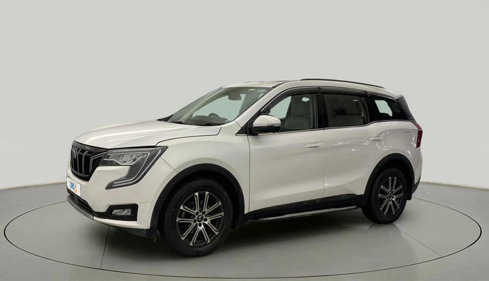 2022 Mahindra XUV700 AX 7 LUXURY P AT 7 STR, Petrol, Automatic, 38,364 km, Left Front Diagonal