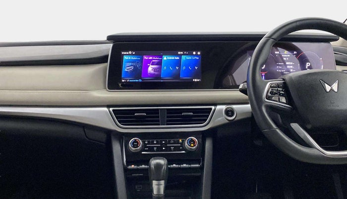 2022 Mahindra XUV700 AX 7 LUXURY P AT 7 STR, Petrol, Automatic, 38,364 km, Air Conditioner