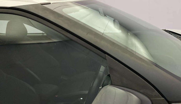 2020 Nissan MAGNITE XV PREMIUM TURBO CVT, Petrol, Automatic, 87,194 km, Right A pillar - Minor scratches