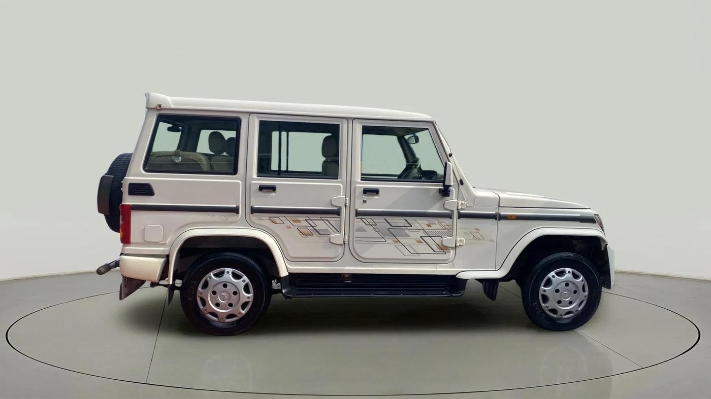 2018 Mahindra Bolero POWER PLUS ZLX, Diesel, Manual, 42,873 km, Right Side View