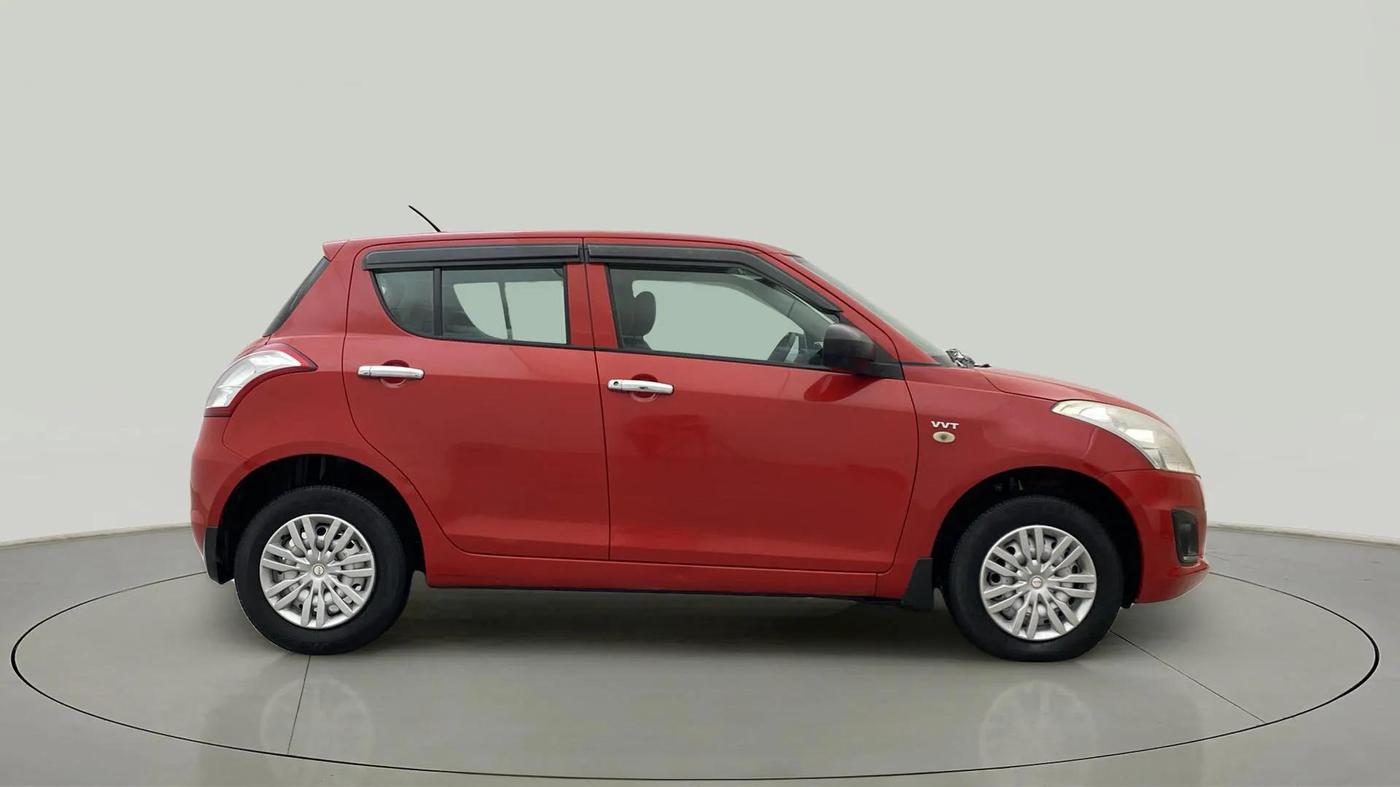 2017 Maruti Swift LXI (O), Petrol, Manual, 58,858 km, Right Side View