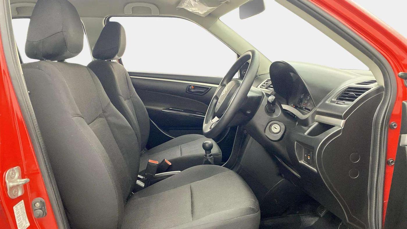2017 Maruti Swift LXI (O), Petrol, Manual, 58,858 km, Right Side Front Door Cabin