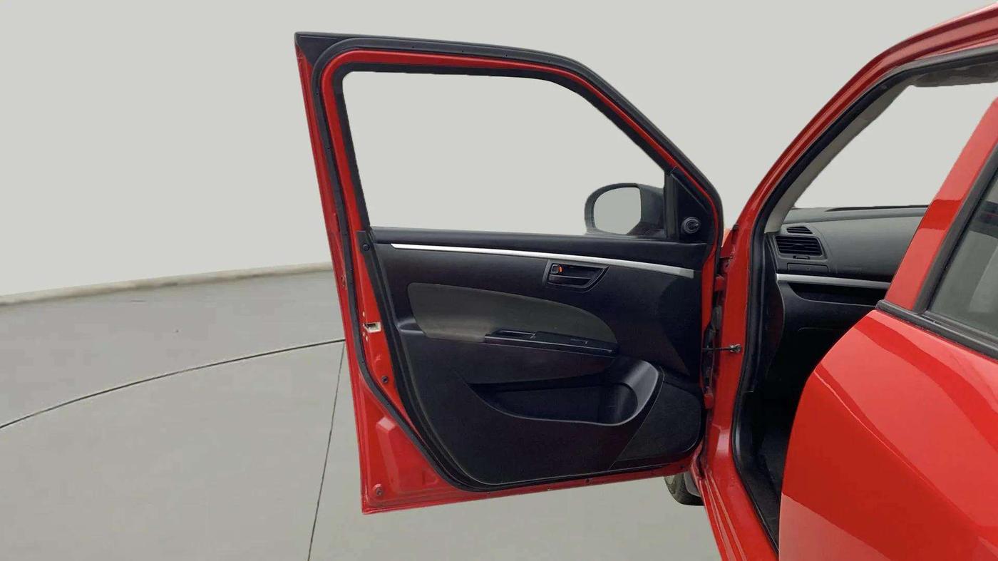 2017 Maruti Swift LXI (O), Petrol, Manual, 58,858 km, LHS Front Door