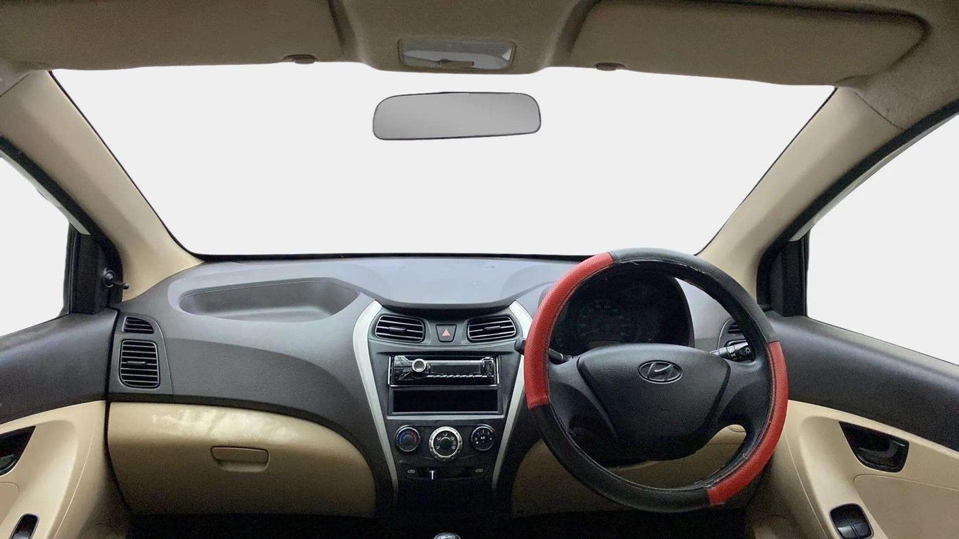 2013 Hyundai Eon ERA +, Petrol, Manual, 69,341 km, Dashboard