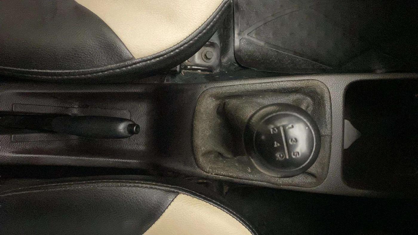 2013 Hyundai Eon ERA +, Petrol, Manual, 69,341 km, Gear Lever