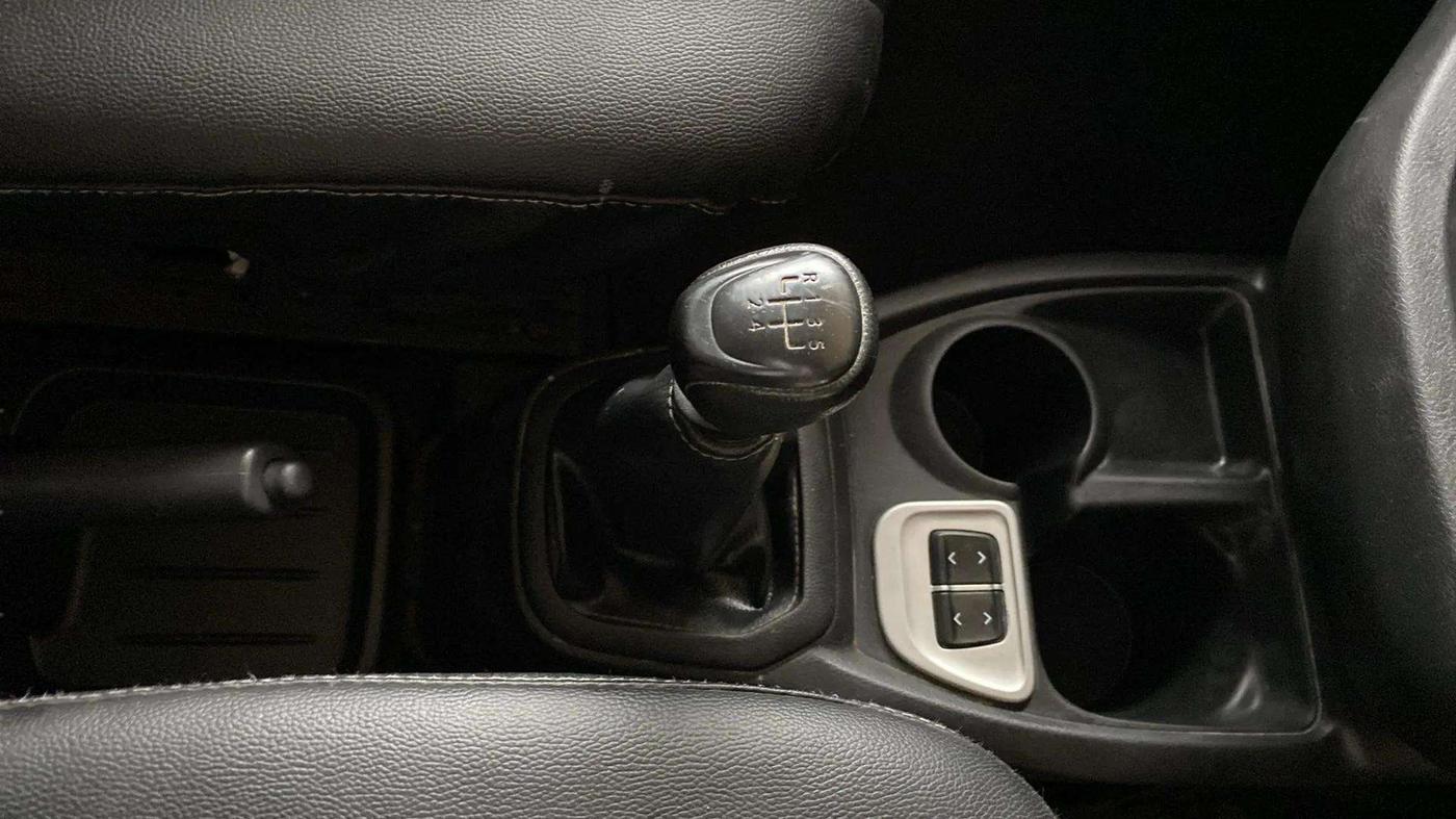 2018 Datsun Redi Go T (O), Petrol, Manual, 31,125 km, Gear Lever