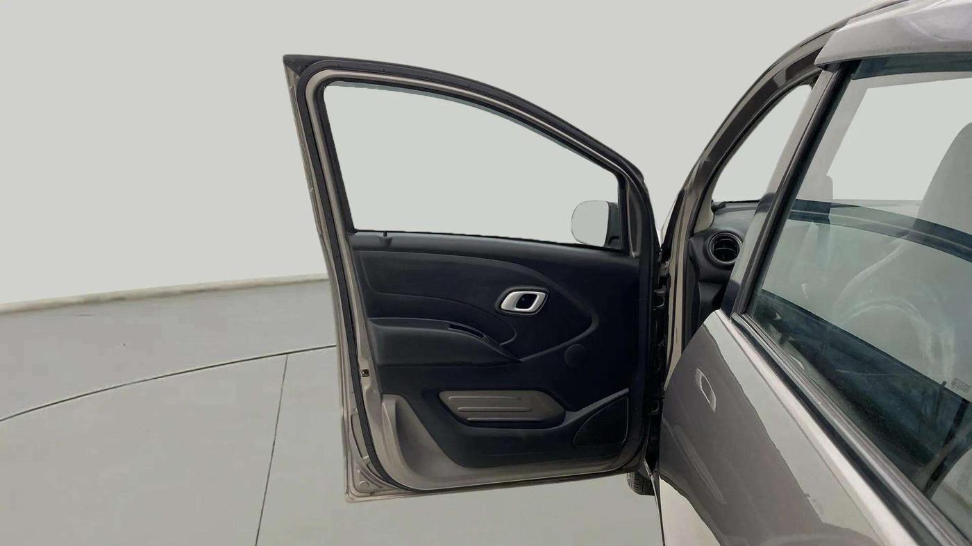 2018 Datsun Redi Go T (O), Petrol, Manual, 31,125 km, LHS Front Door