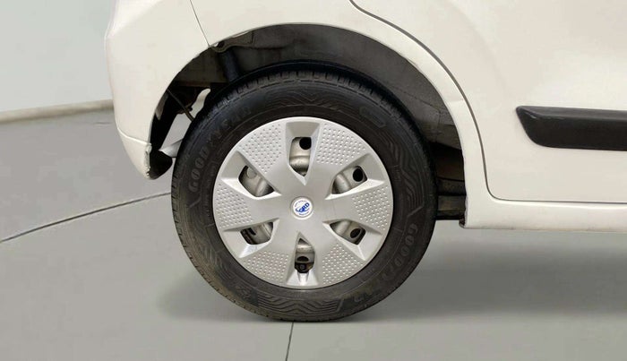 2017 Maruti Wagon R 1.0 LXI, CNG, Manual, 48,734 km, Right Rear Wheel
