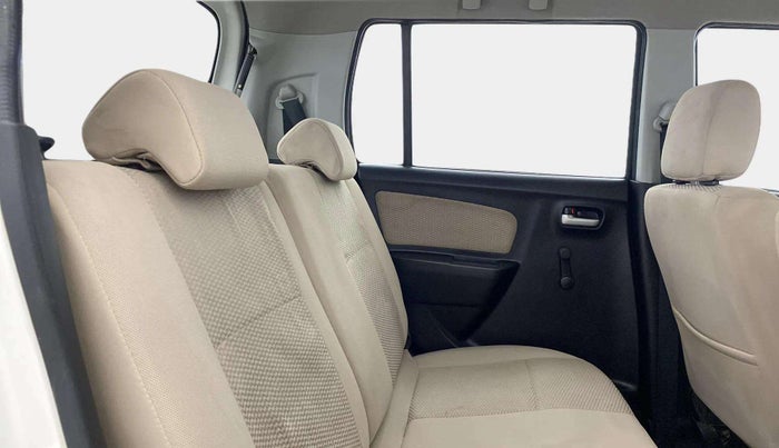 2017 Maruti Wagon R 1.0 LXI, CNG, Manual, 48,734 km, Right Side Rear Door Cabin
