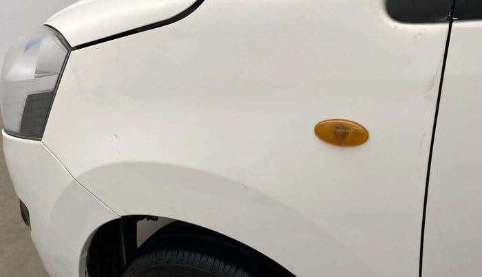 2017 Maruti Wagon R 1.0 LXI, CNG, Manual, 48,734 km, Left fender - Slightly dented
