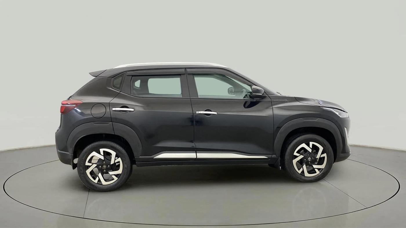 2022 Nissan MAGNITE XV MT, Petrol, Manual, 40,479 km, Right Side View