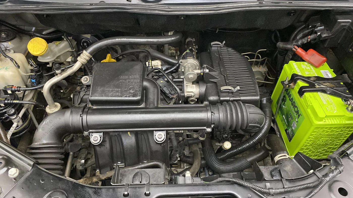2022 Nissan MAGNITE XV MT, Petrol, Manual, 40,479 km, Engine View