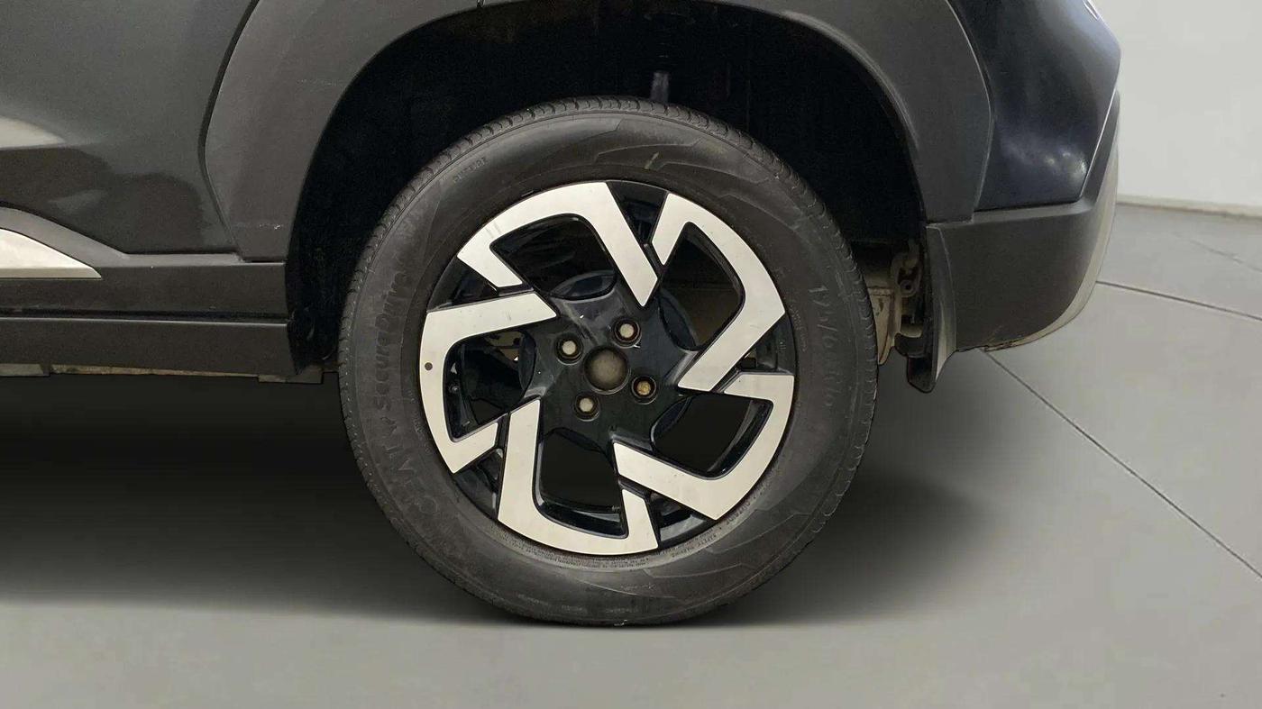 2022 Nissan MAGNITE XV MT, Petrol, Manual, 40,479 km, Left Rear Wheel