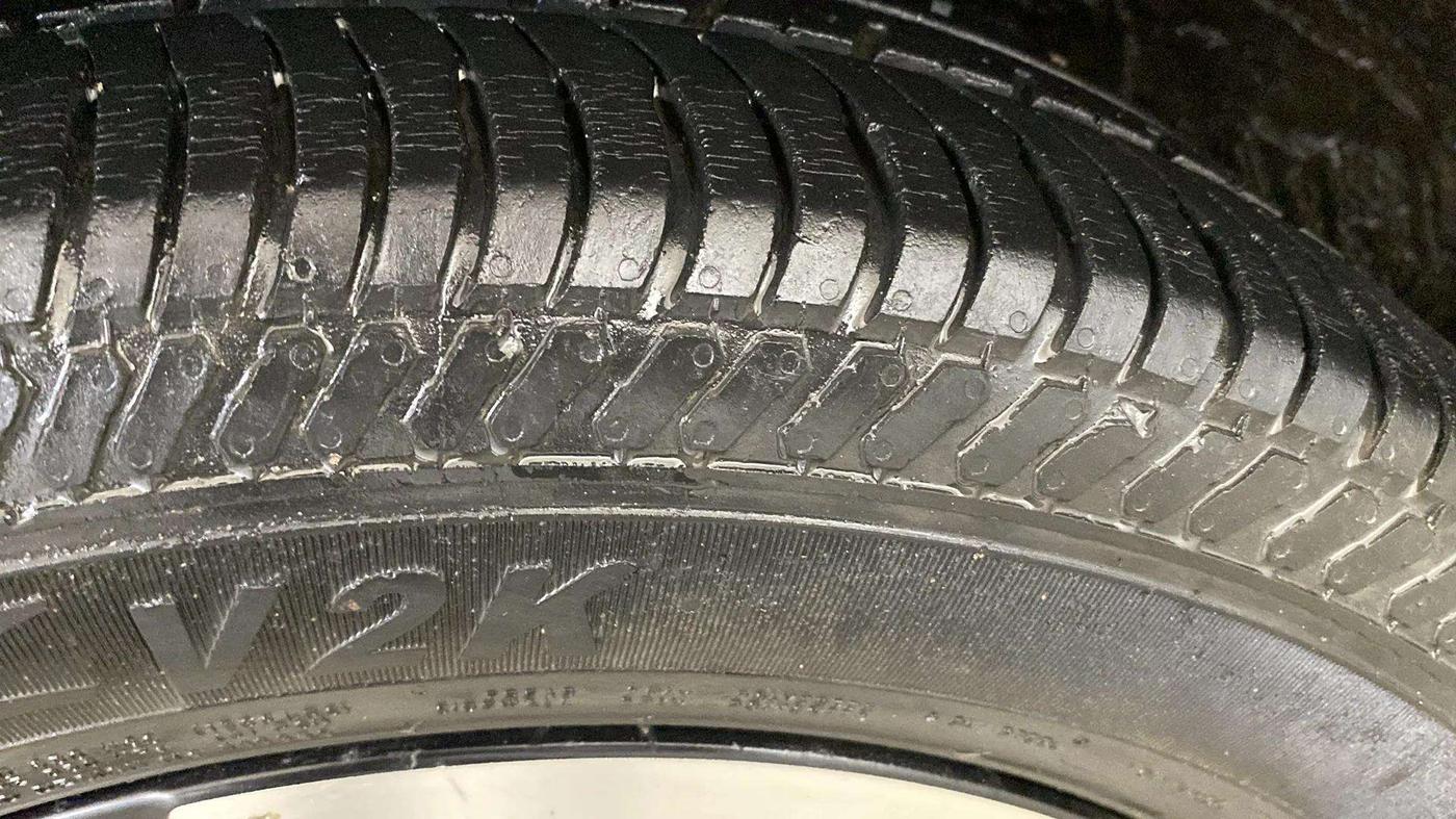 2022 Nissan MAGNITE XV MT, Petrol, Manual, 40,479 km, Right Rear Tyre Tread