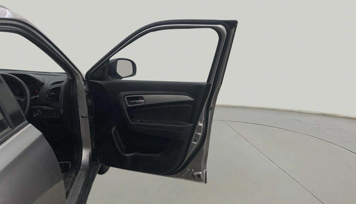 2019 Maruti Vitara Brezza ZDI PLUS AMT, Diesel, Automatic, 16,828 km, RHS Front Door