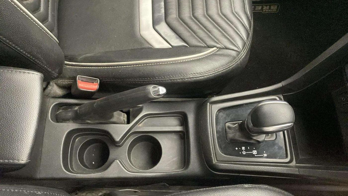 2019 Maruti Vitara Brezza ZDI PLUS AMT, Diesel, Automatic, 17,368 km, Gear Lever