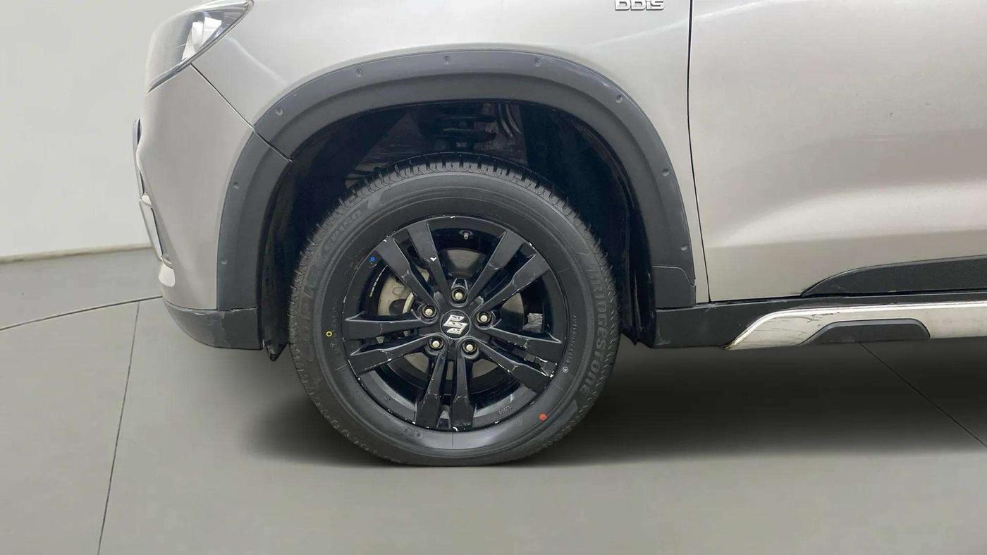 2019 Maruti Vitara Brezza ZDI PLUS AMT, Diesel, Automatic, 17,368 km, Left Front Wheel