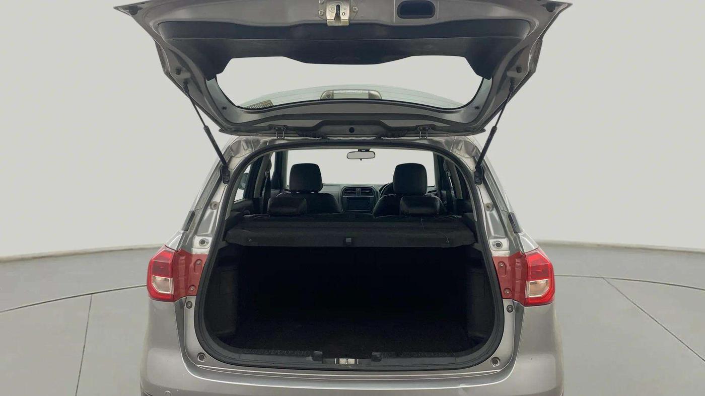 2019 Maruti Vitara Brezza ZDI PLUS AMT, Diesel, Automatic, 17,368 km, Boot Door Open