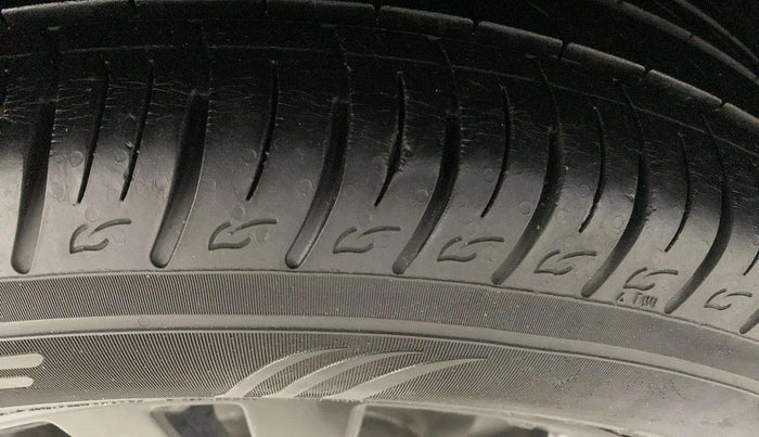 2019 Maruti Vitara Brezza ZDI PLUS AMT, Diesel, Automatic, 16,828 km, Right Rear Tyre Tread