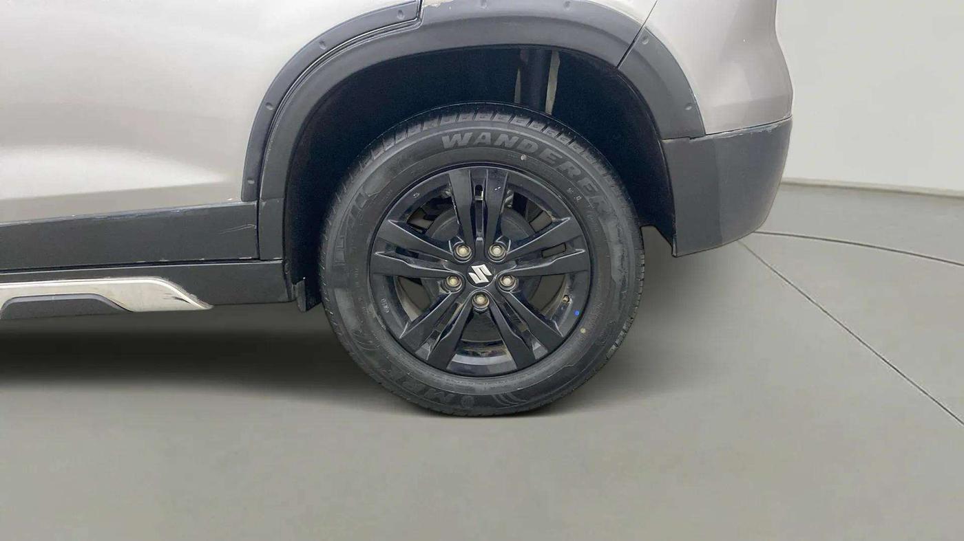 2019 Maruti Vitara Brezza ZDI PLUS AMT, Diesel, Automatic, 17,368 km, Left Rear Wheel