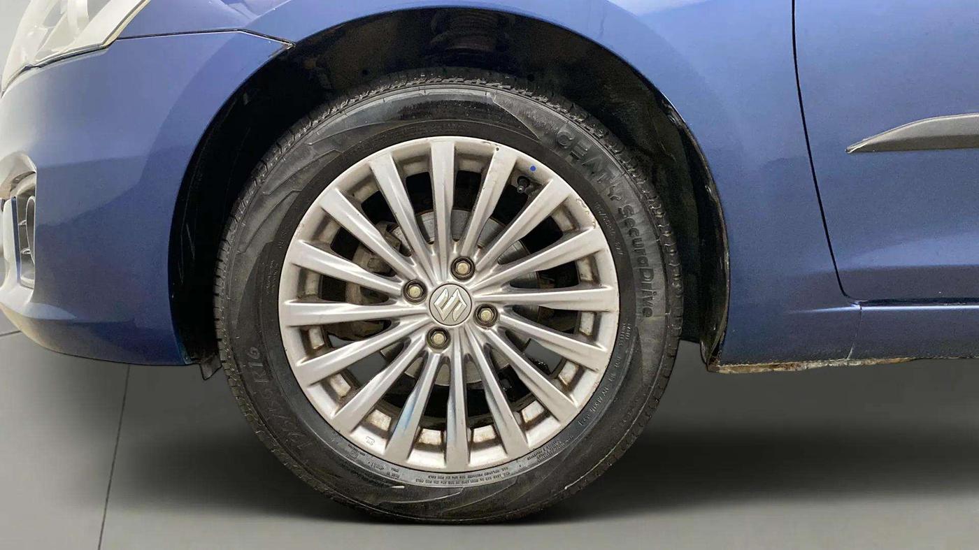 2017 Maruti Ciaz ALPHA 1.4 PETROL, Petrol, Manual, 95,609 km, Left Front Wheel