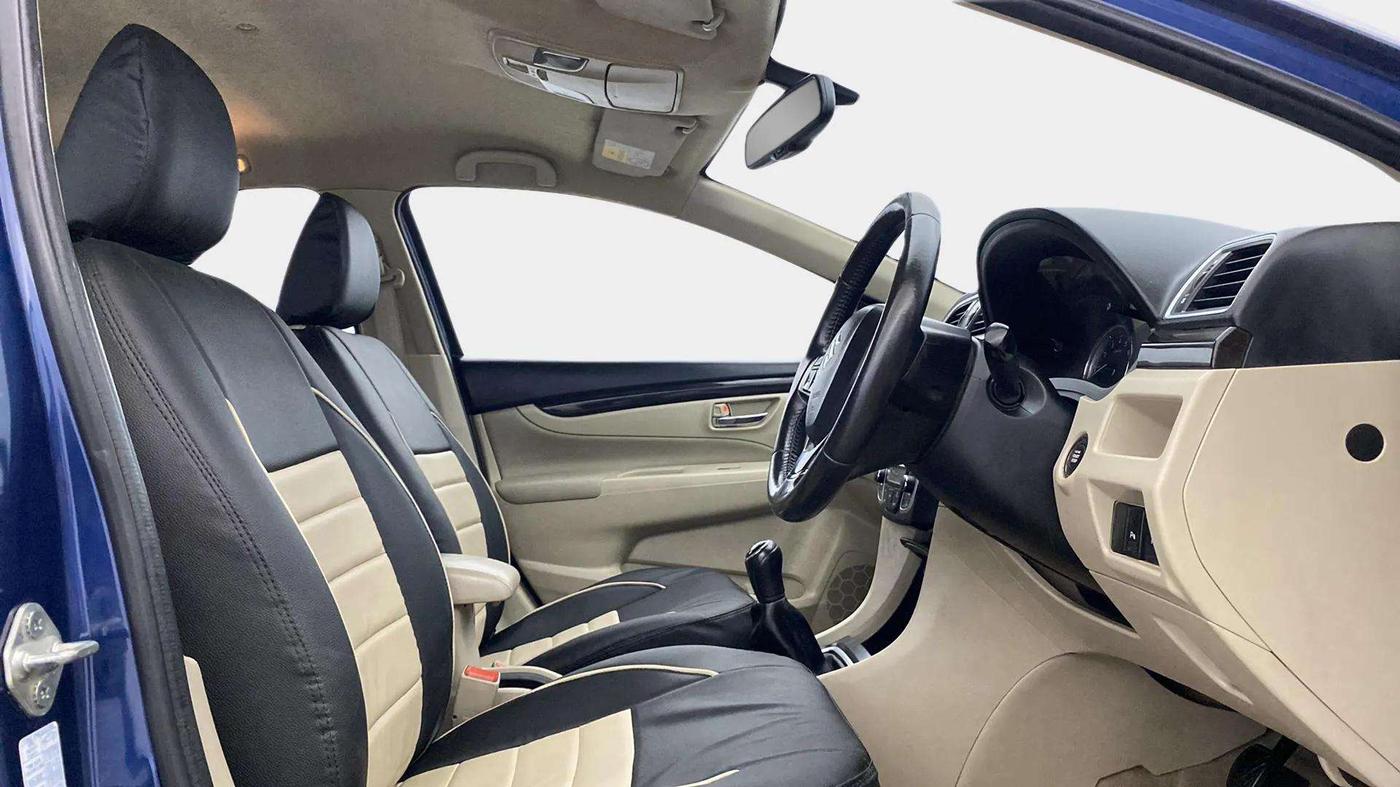 2017 Maruti Ciaz ALPHA 1.4 PETROL, Petrol, Manual, 95,609 km, Right Side Front Door Cabin