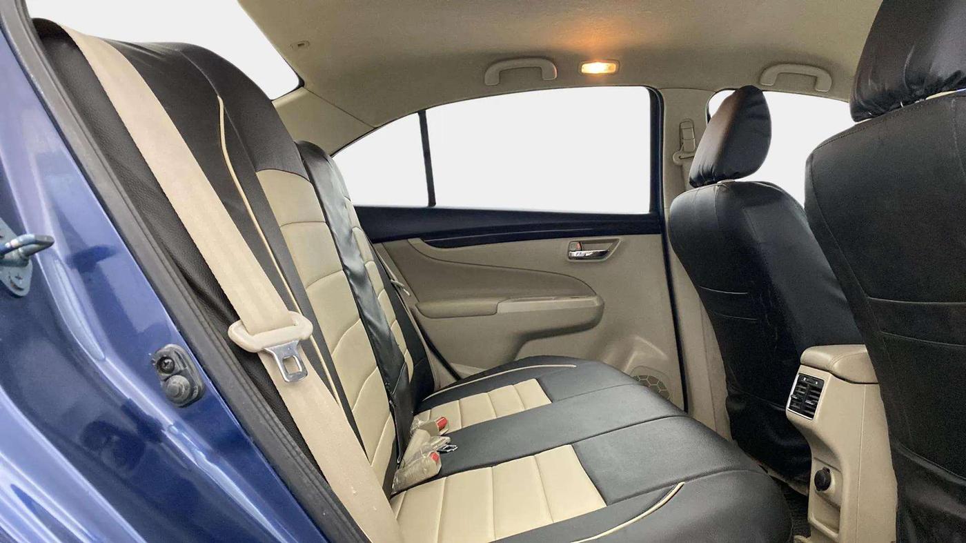 2017 Maruti Ciaz ALPHA 1.4 PETROL, Petrol, Manual, 95,609 km, Right Side Rear Door Cabin