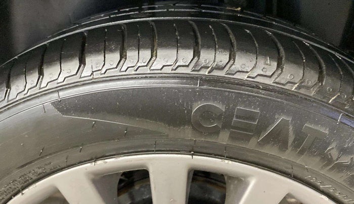 2017 Maruti Ciaz ALPHA 1.4 PETROL, Petrol, Manual, 95,543 km, Right Rear Tyre Tread