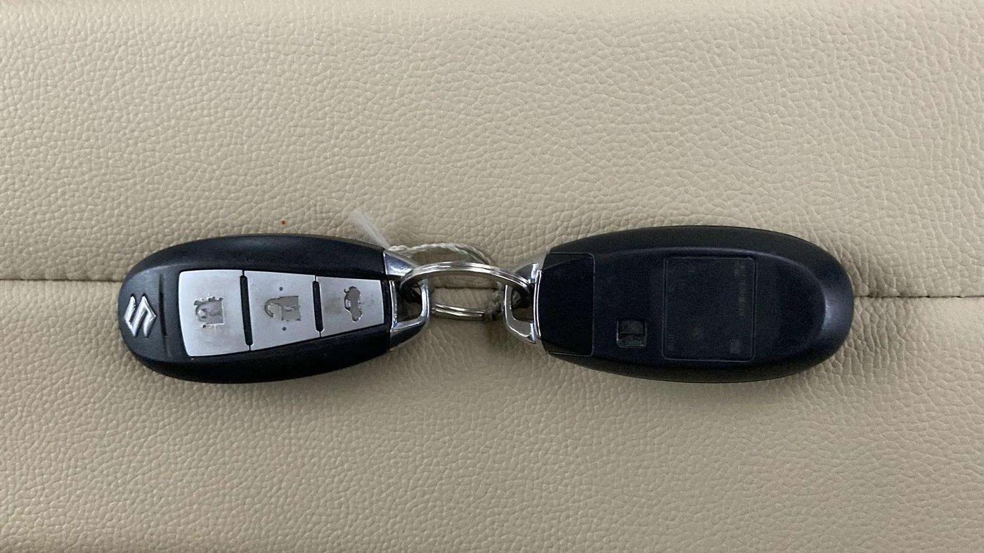 2017 Maruti Ciaz ALPHA 1.4 PETROL, Petrol, Manual, 95,609 km, Key Close Up