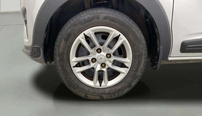 2021 Renault TRIBER RXL MT, Petrol, Manual, 35,853 km, Left Front Wheel