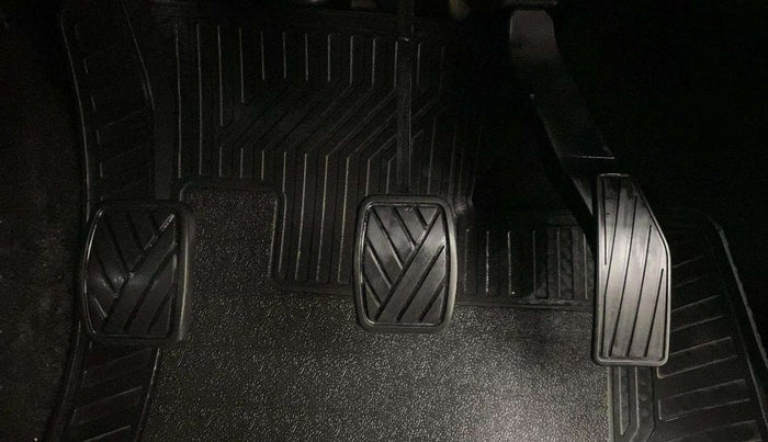 2020 Maruti S PRESSO VXI, Petrol, Manual, 10,041 km, Pedals