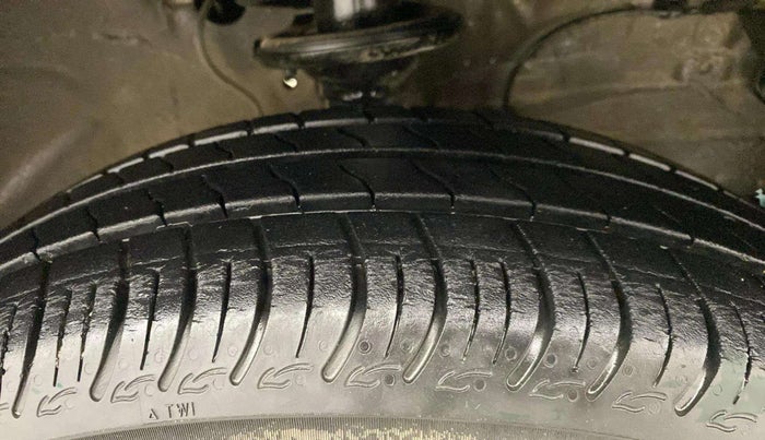 2020 Maruti S PRESSO VXI, Petrol, Manual, 10,041 km, Right Front Tyre Tread