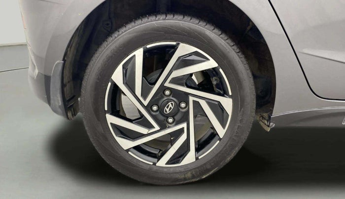 2023 Hyundai NEW I20 ASTA (O) 1.2 AT, Petrol, Automatic, 23,918 km, Right Rear Wheel