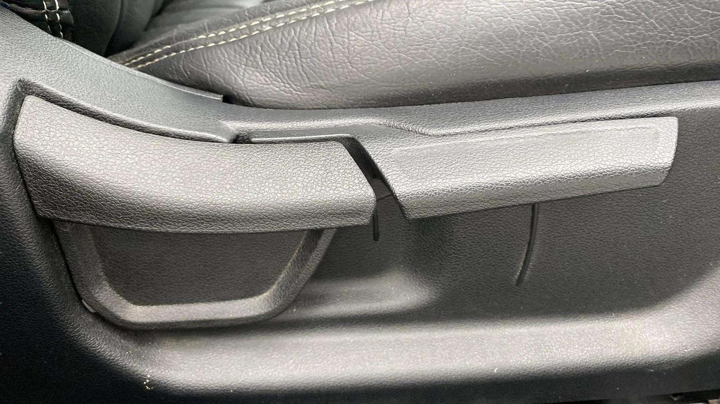 2023 Hyundai NEW I20 ASTA (O) 1.2 AT, Petrol, Automatic, 24,014 km, Driver Side Adjustment Panel