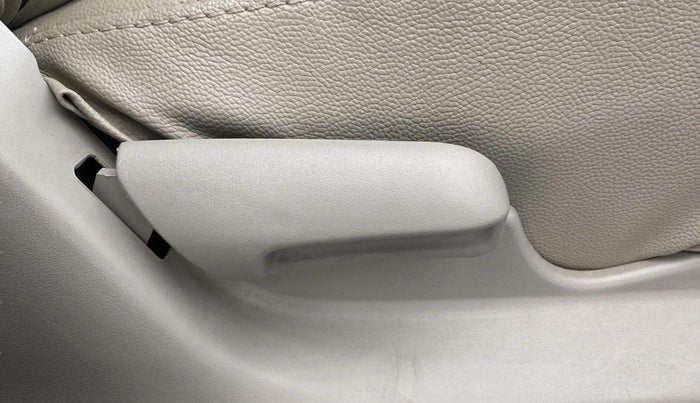 2017 Maruti Celerio VXI (O), Petrol, Manual, 36,792 km, Driver Side Adjustment Panel