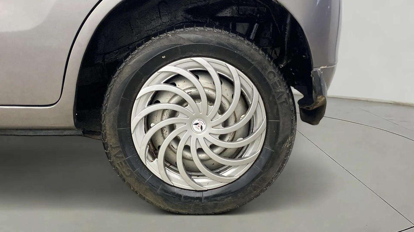 2017 Maruti Wagon R 1.0 LXI CNG, CNG, Manual, 83,075 km, Left Rear Wheel