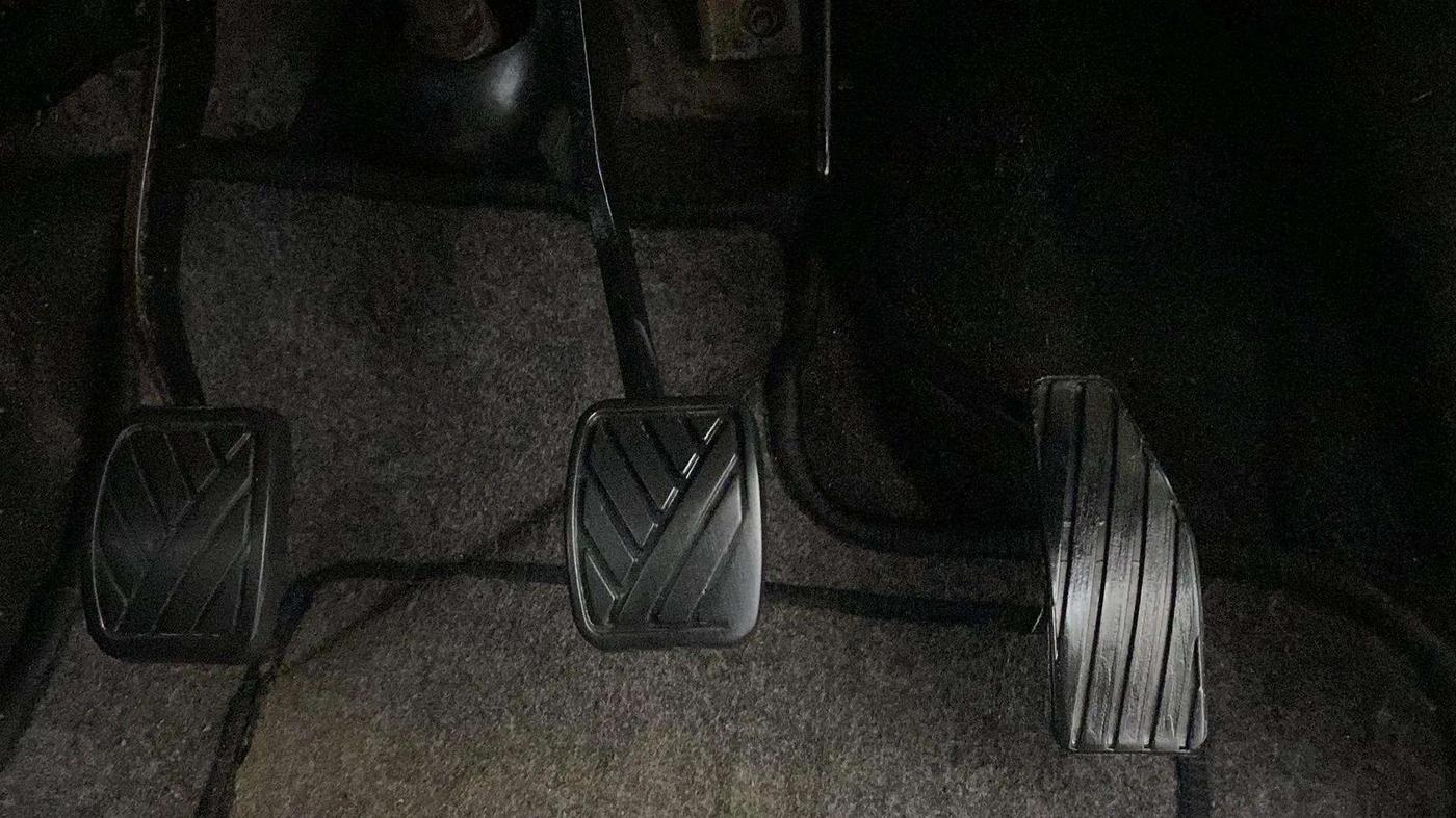 2017 Maruti Wagon R 1.0 LXI CNG, CNG, Manual, 83,075 km, Pedals