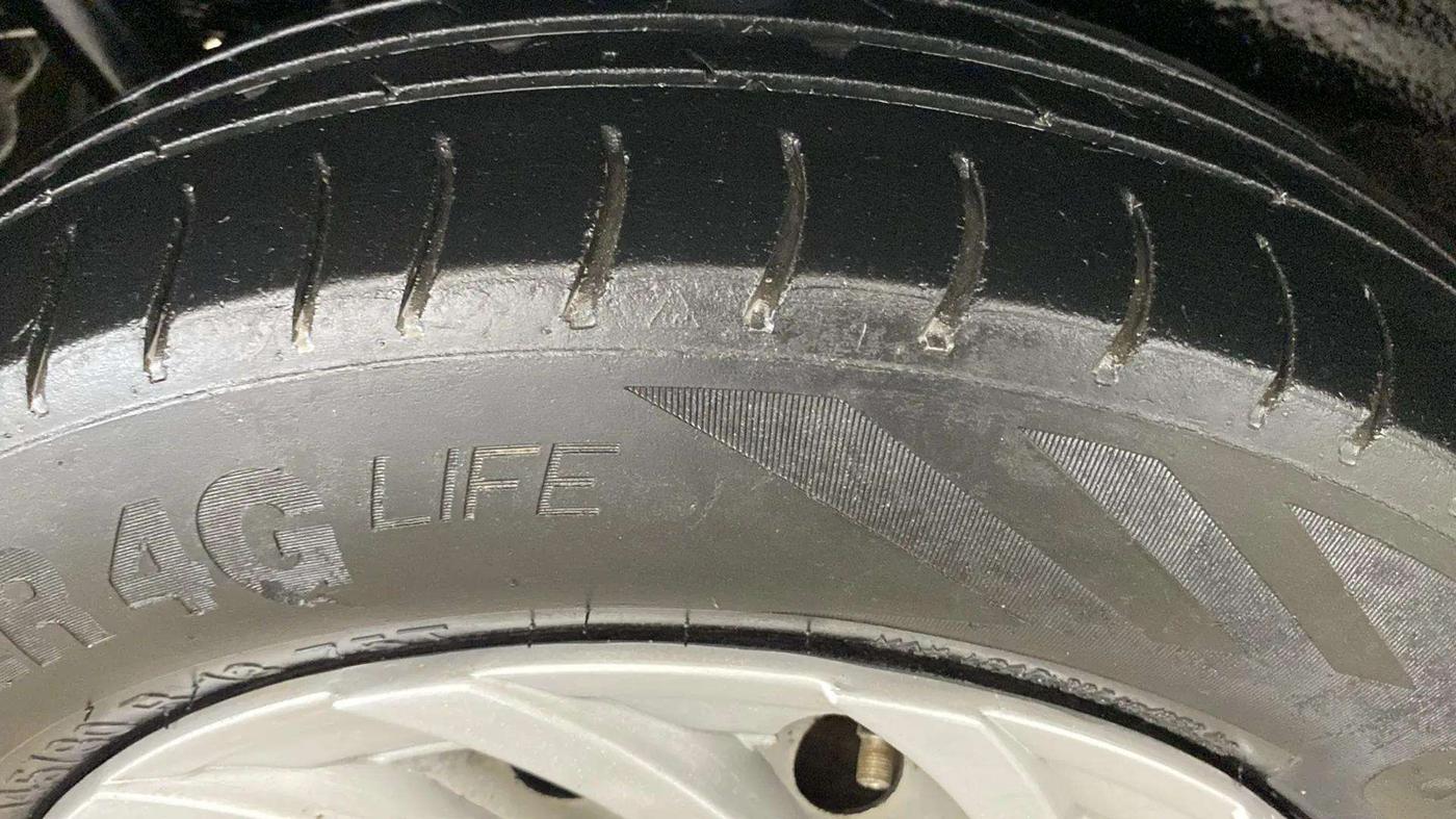 2017 Maruti Wagon R 1.0 LXI CNG, CNG, Manual, 83,075 km, Left Front Tyre Tread