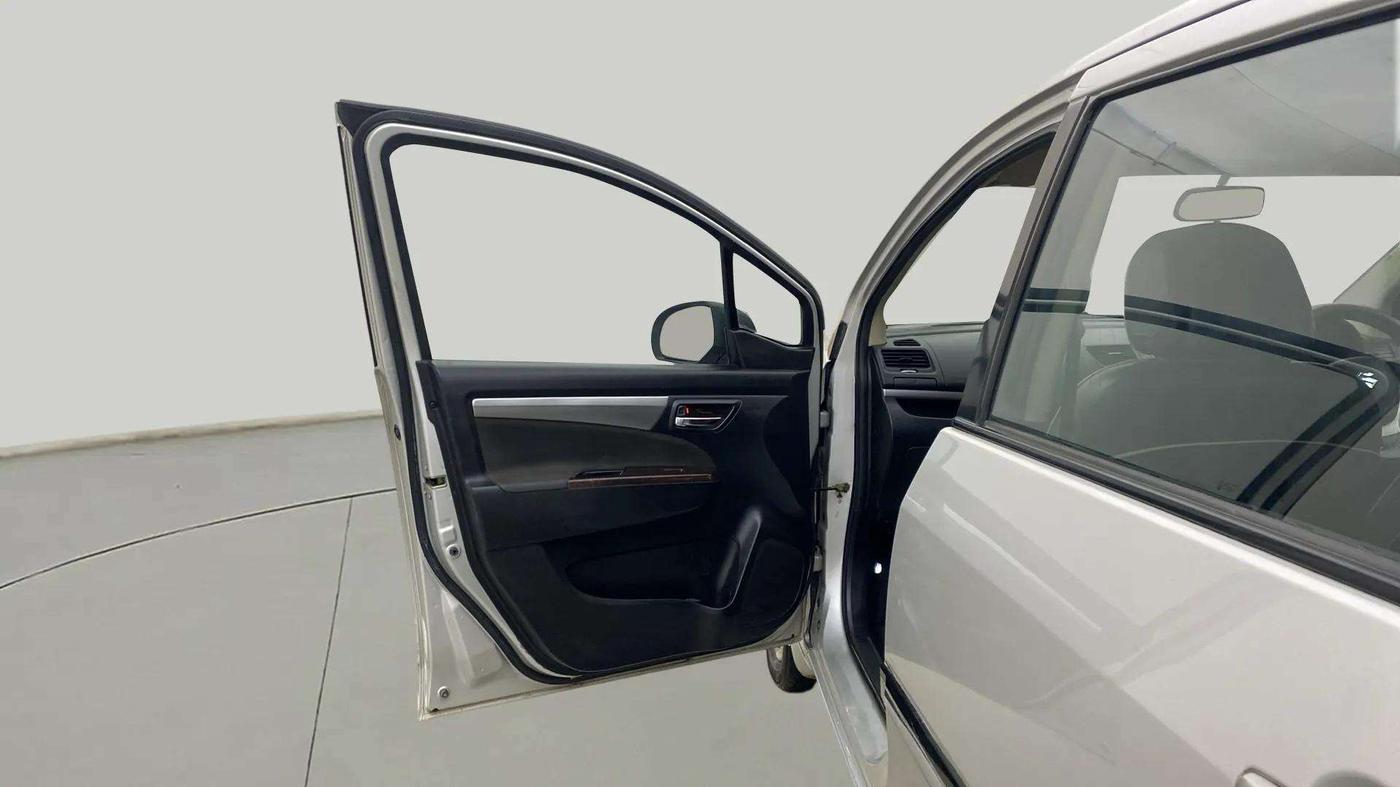 2017 Maruti Ertiga VXI, Petrol, Manual, 76,469 km, LHS Front Door