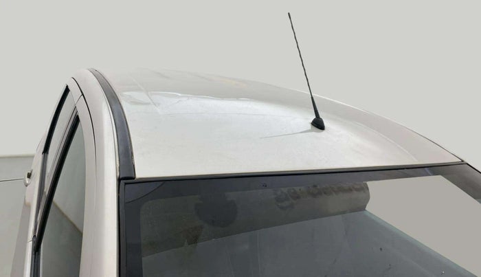 2017 Maruti Ertiga VXI, Petrol, Manual, 76,323 km, Roof - Slightly dented