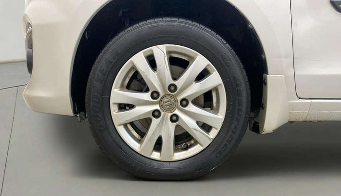 2017 Maruti Ertiga VXI, Petrol, Manual, 76,323 km, Left Front Wheel