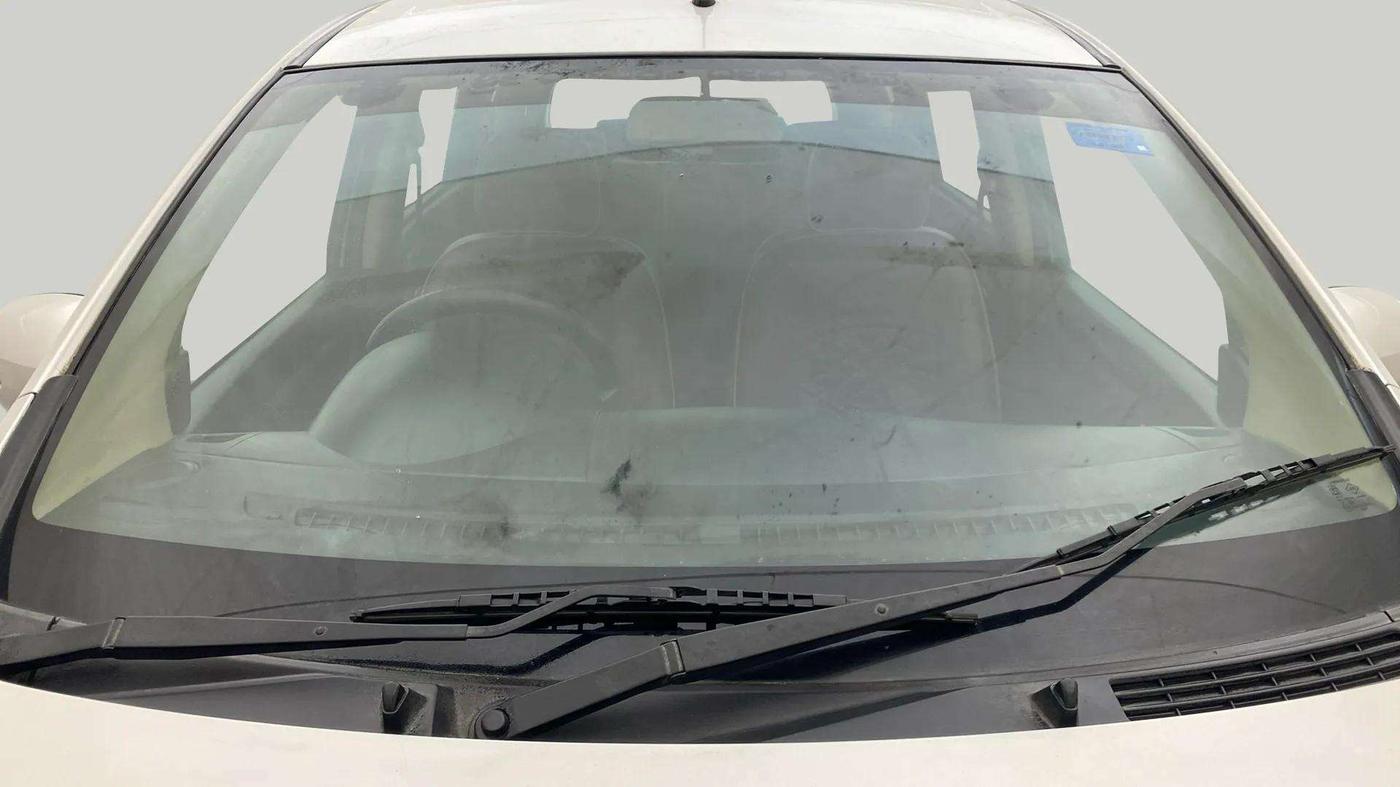 2017 Maruti Ertiga VXI, Petrol, Manual, 76,469 km, Front Windshield