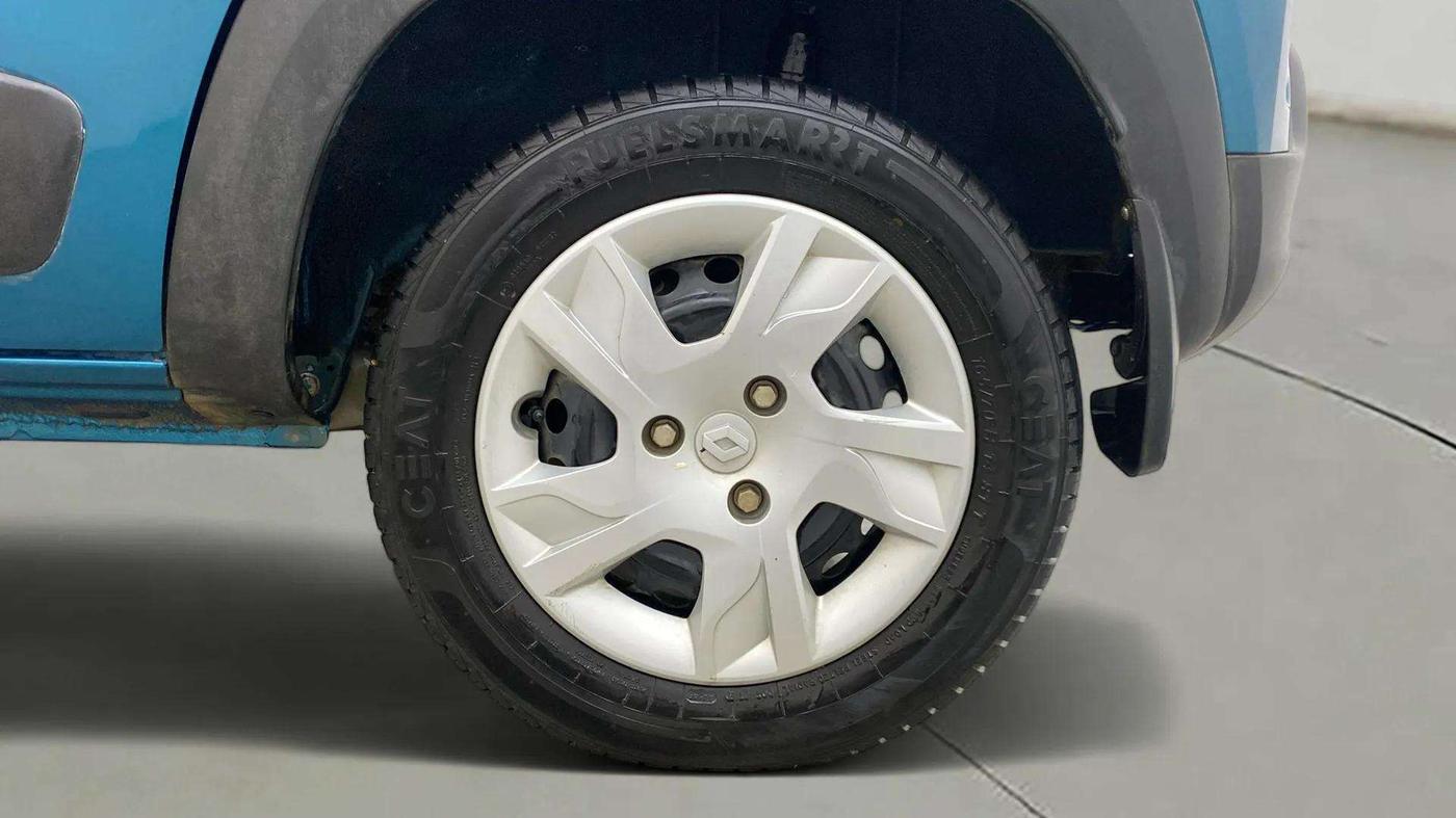 2022 Renault Kwid RXT 1.0 AMT (O), Petrol, Automatic, 19,618 km, Left Rear Wheel
