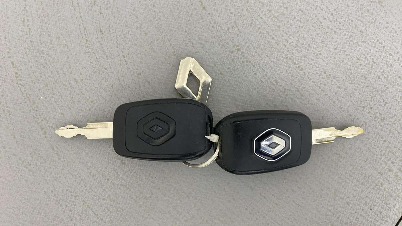 2022 Renault Kwid RXT 1.0 AMT (O), Petrol, Automatic, 19,618 km, Key Close Up