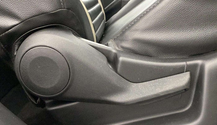 2022 Maruti New Wagon-R VXI 1.0, Petrol, Manual, 6,001 km, Driver Side Adjustment Panel